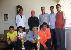 Atletizmde başarıya ödül